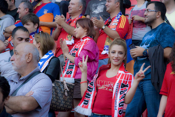 В Чехии раскрылась идентичность армян: мы – счастливая нация (фоторяд)