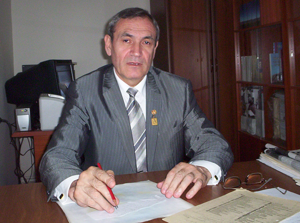 Бывший советник губернатора Тавуша Любик Чибухчян намерен просить политического убежища в Азербайджане