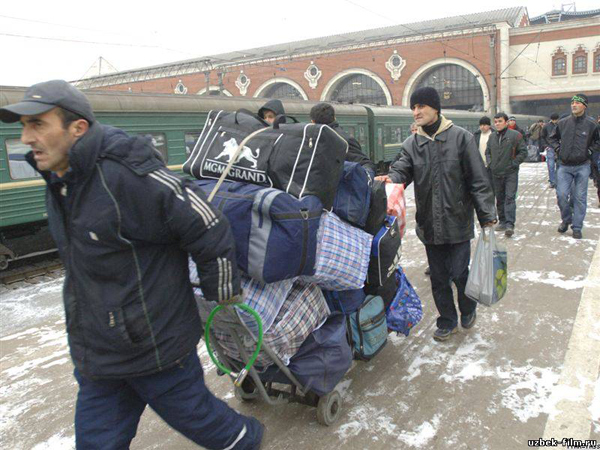 Изменение порядка пребывания мигрантов в РФ имеет серьезные политические причины