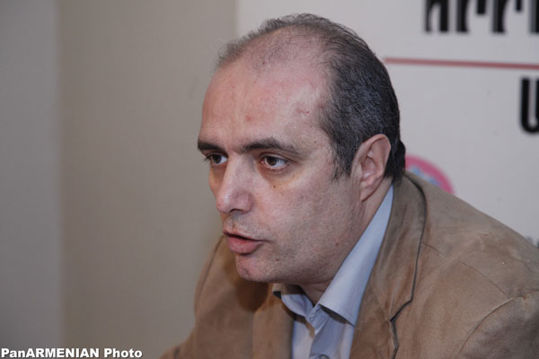 Левон Барсегян: «Все разговоры с этими властями завершены»