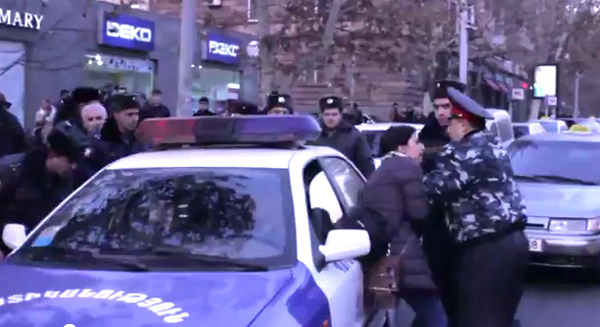 Астхик Геворкян: А мы еще гордились тем, что полицейские ведут себя довольно сдержанно (Видеоматериал)