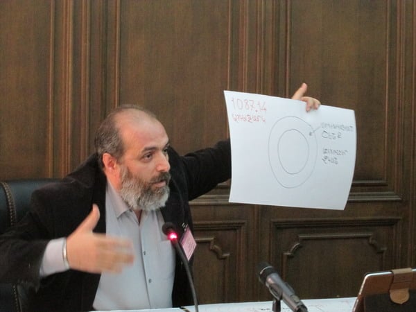 Левон Барсегян: “Тому, кто отрегулирует сферу сплетен, нужно дать Нобелевскую премию”