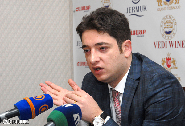 Председатель правления СДПГ: представители армянской интеллигенции и предприниматели-армяне должны поддержать Левона Айрапетяна