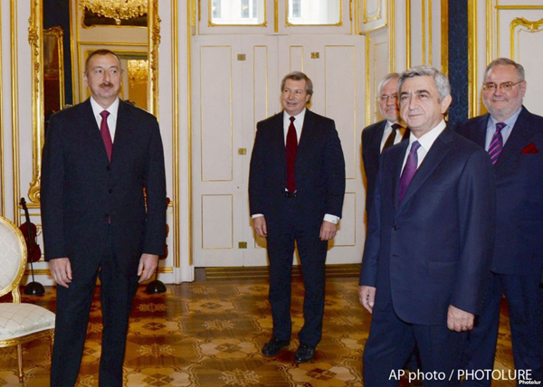Сопредседателям не удается организовать в Париже встречу Саргсян-Алиев?