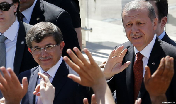 Эрдоган и Давутоглу забудут о Карабахском вопросе?