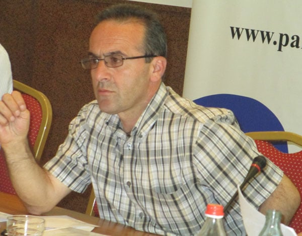 Артур Сакунц считает запоздалой реакцию МИД в связи с плененным и убитым в Азербайджане Кареном Петросяном