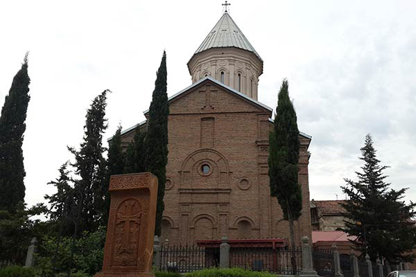 О нападении на армянскую церковь заместитель культуры узнала из прессы