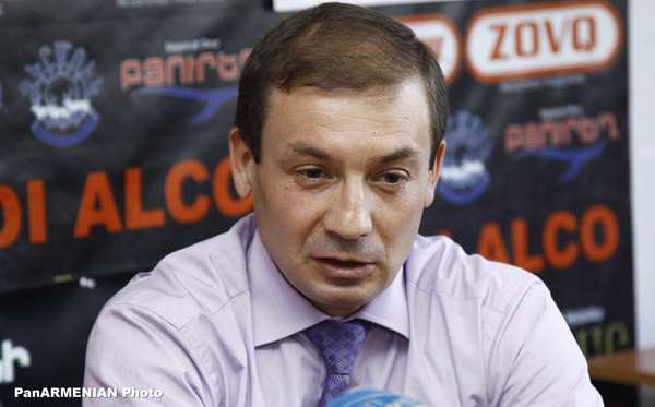 Артак Давтян советует Кочаряну не похваляться и напоминает, что Серж Саргсян был его кандидатом