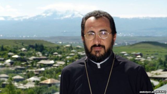 Епископ Микаел Аджапахян об обращении к Российскому Патриарху