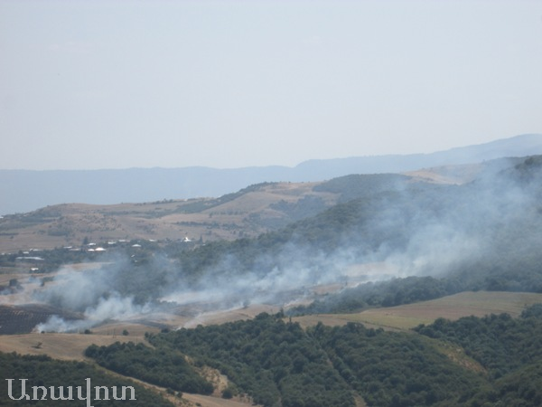 В Тавуше продолжают бушевать пожары (Фоторепортаж)