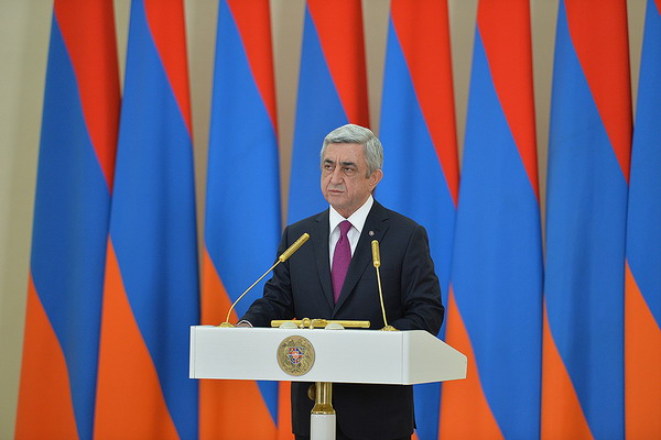 Поздравительное обращение президента Армении Сержа Саргсяна по случаю Дня армии