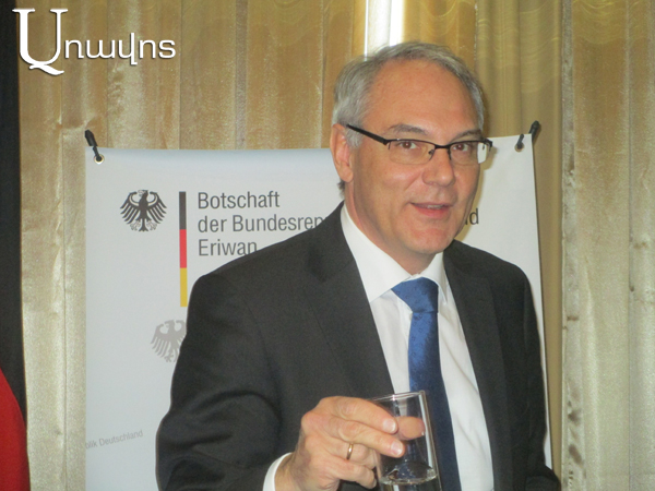 Посол Германии: «Полностью поддерживаем инициативу МГ по расследованию случаев нарушения перемирия»  