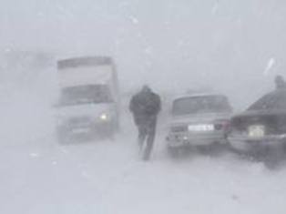 Спасатели вывели из под снежной бури председателя парламента Армении и группу депутатов: shamshyan.com
