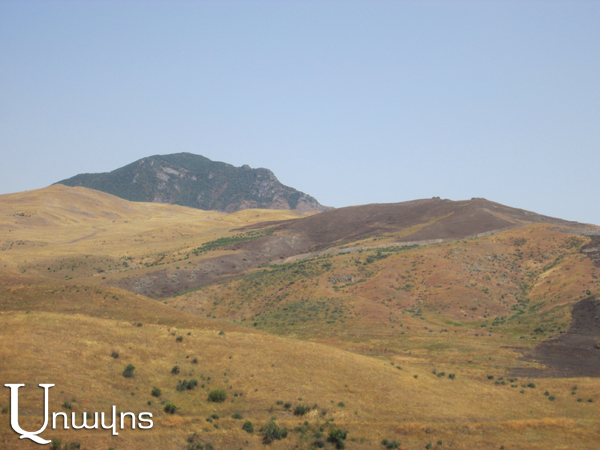 Азербайджанские военные разместили на вершине горы Одндах огневую точку (ФОТО)