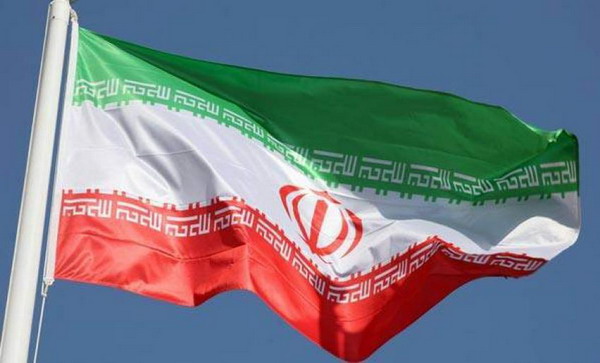 Иран не только отказался сокращать, но и увеличит добычу нефти: ВВС