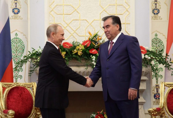 В Таджикистане состоится референдум о бессрочном президентстве