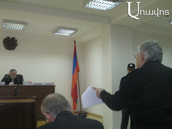 Фото Кчояна и Тиграна Саргсяна в суде: пострадавший по «делу об оффшоре» представил «кинувших» его