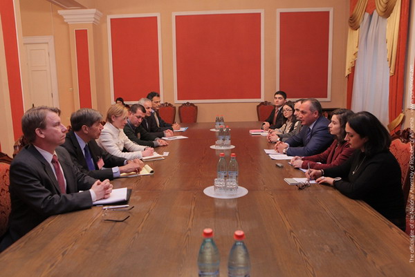 Экспертная группа по пересмотру программы НАТО – в Национальном Собрании Армении (ФОТО)