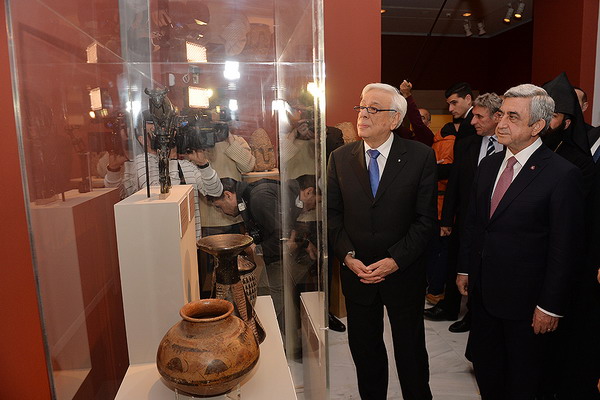 Президенты Армении и Греции в Афинах присутствовали на открытии выставки «Армения. Дух Арарата»