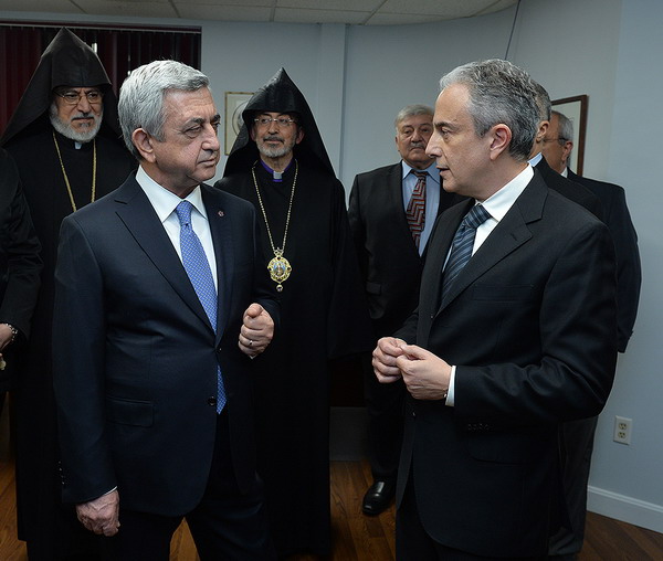Серж Саргсян посетил армянские национальные структуры в Уотертауне