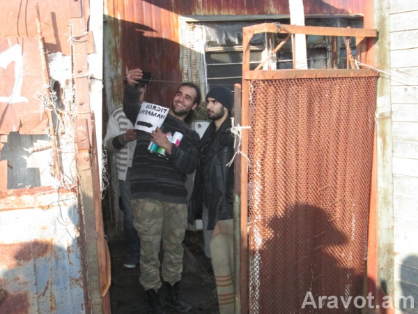 Овик Абраамян также присоединился к программе покупки квартир для 13 бездомных семей гюмрийцев