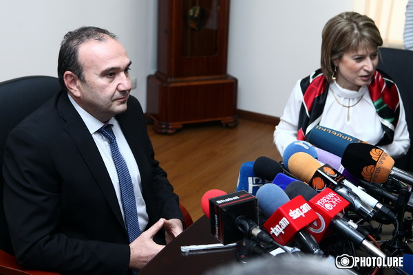 Министр ничего плохого не видит в том, что президент возглавляет Совет Ереванского Госуниверситета
