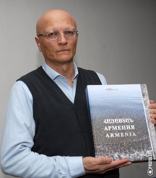 Самвел Карапетян: «Российский армянин платит азербайджанцу, чтобы получить фотографии родного села»