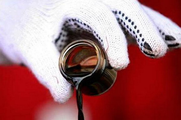 Представители 15 нефтедобывающих стран соберутся в Москве: цель – поднять цену до $50 за баррель