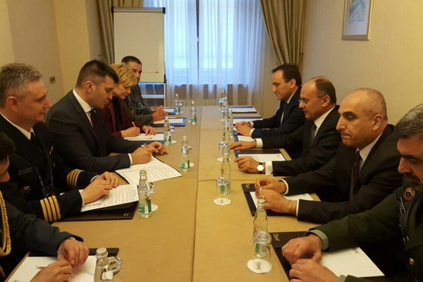 Сейран Оганян встретился с министром обороны Сербии Зораном Джорджевичем
