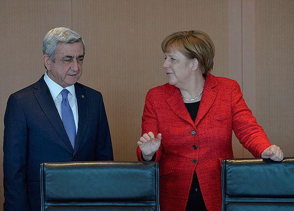 «Зачем плакаться в жилетку Ангеле Меркель?»: вопрос Сержу Саргсяну