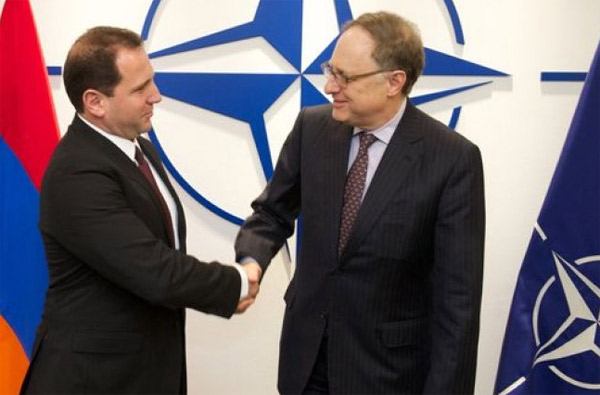 Встреча Вершбоу-Тоноян в НАТО: урегулирование Нагорно-Карабахского конфликта – только мирным путем