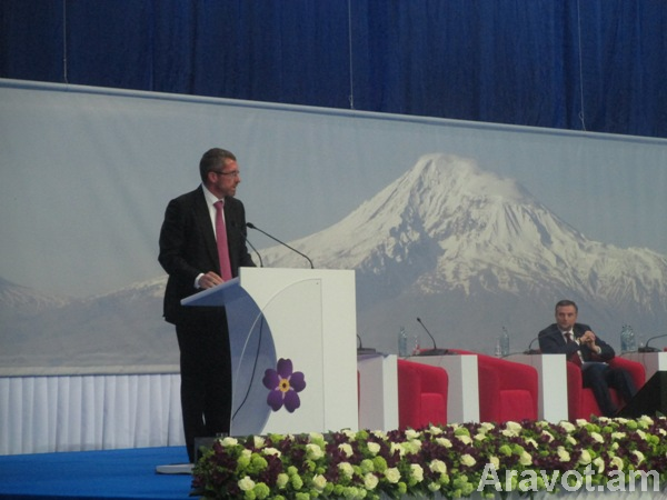 Франк Энгель: «Если мы не поддержим Карабах, то геноцид может повториться»