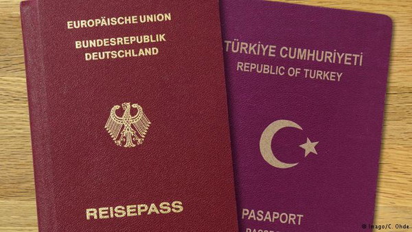 Еврокомиссия рекомендовала одобрить отмену виз для граждан Турции, но с условиями
