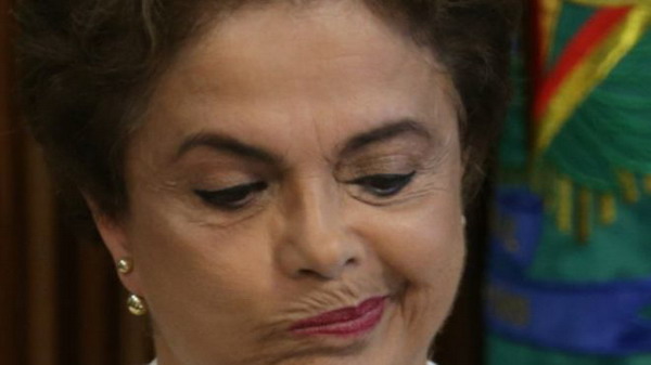Сенат Бразилии проголосовал за импичмент президента страны Дилмы Русеф