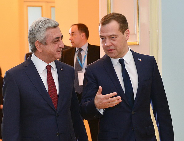 Медведев – Саргсяну: «Россия всегда помогала и будет помогать в разрешении этого сложного конфликта»