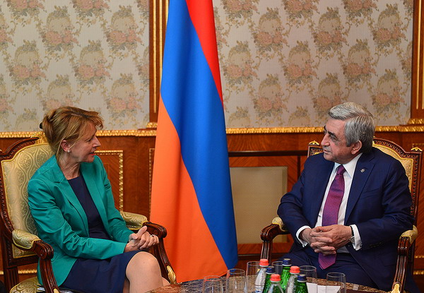 Вице-спикер Бундестага представила Сержу Саргсяну суть и цель резолюции о признании Геноцида армян