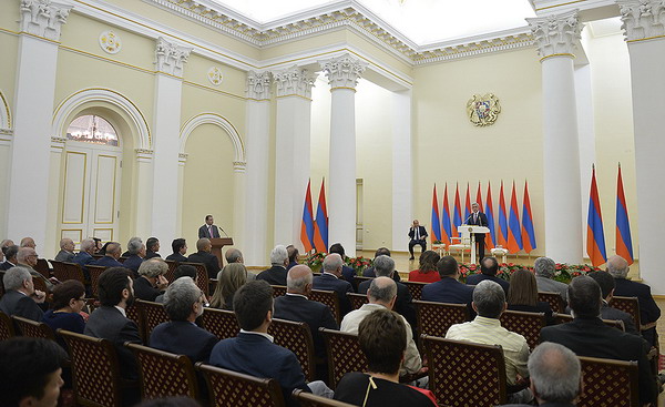 Состоялась церемония вручения Премий Президента Армении за 2015г