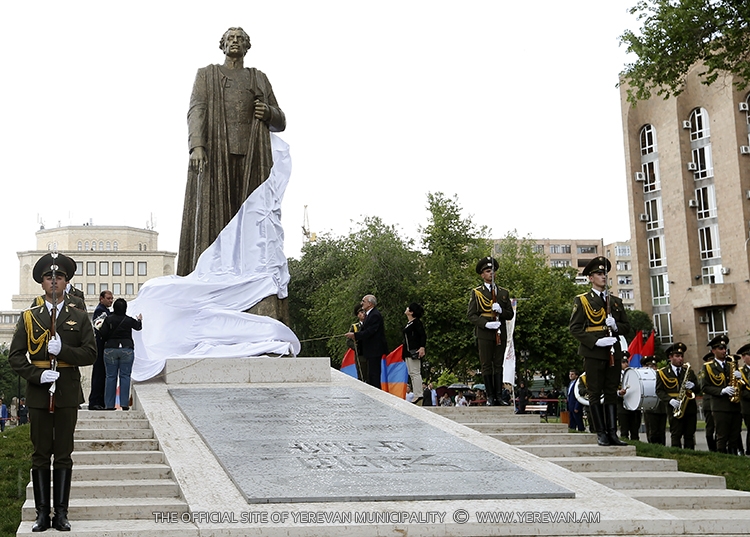 В Ереване открыт памятник Гарегину Нжде