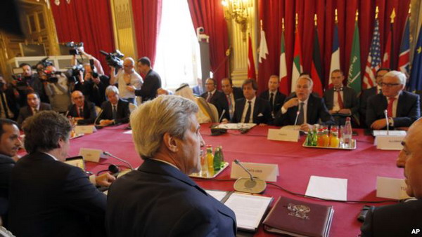 Вашингтон, Москва и Тегеран окажут давление для сохранения перемирия в Сирии: Джон Керри в Париже