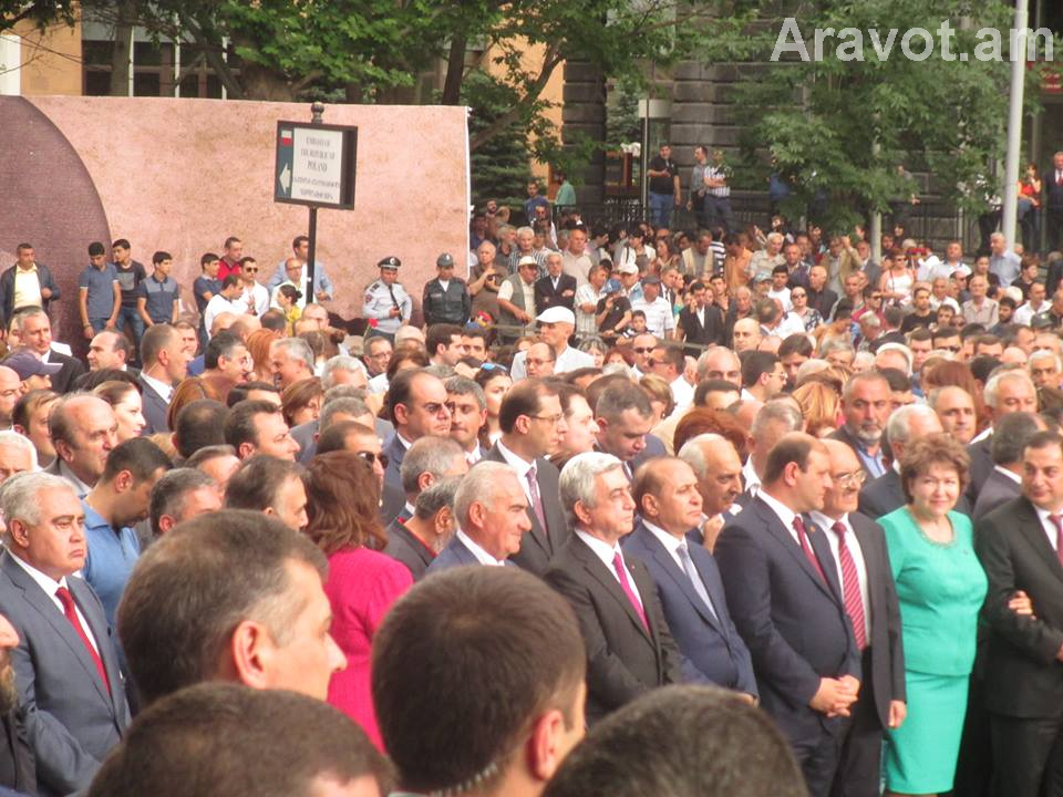 На открытие памятника Гарегину Нжде не пригласили его племянницу (ФОТО)