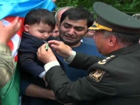 Похороны азербайджанского капитана: ребенок читает стихи – «враг хочет ступить на нашу землю» (ВИДЕО)