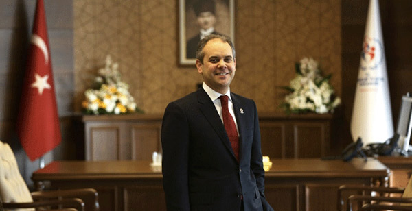 Интервью турецкого министра по поводу проекта признания Геноцида армян в Бундестаге: «Хаберлер»