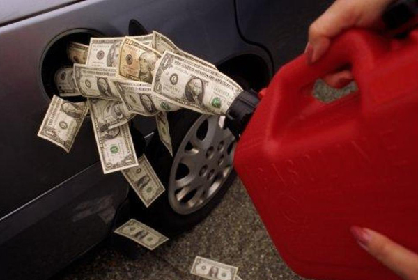 Участники рынка вновь сообща подняли цены на бензин: «Айоц ашхар»