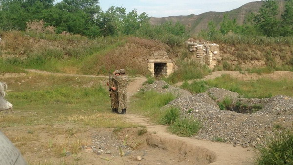 «Снайперская война лицом к лицу»: репортаж RFI из Нагорного Карабаха