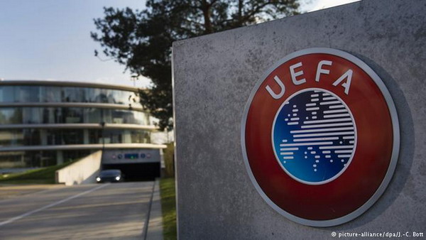 Решение УЕФА по России: отложенная дисквалификация и штраф за агрессивное поведение «болельщиков»