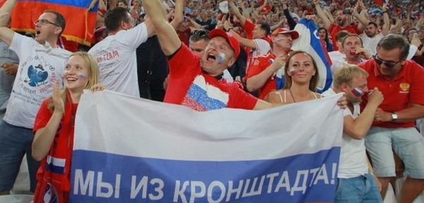 Российские хулиганы на Евро-2016 связаны с Кремлем: The Guardian