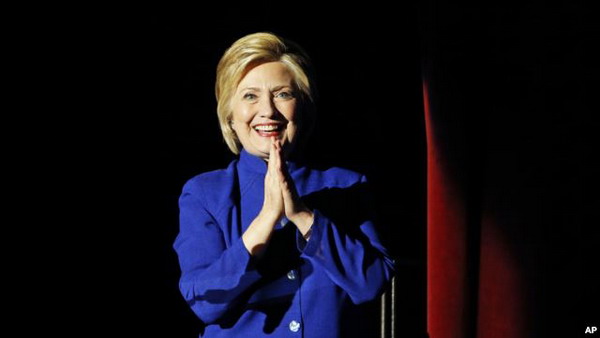 Хиллари Клинтон набрала голоса большинства делегатов съезда Демократической партии