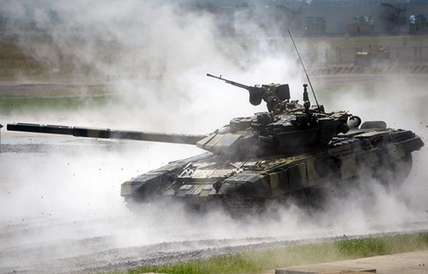 Россия «полностью выполнила обязательства» по поставкам танков Т-90С Азербайджану