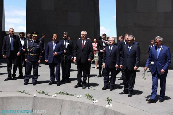 Милош Земан намерен обратиться к парламенту Чехии с призывом признать Геноцид армян