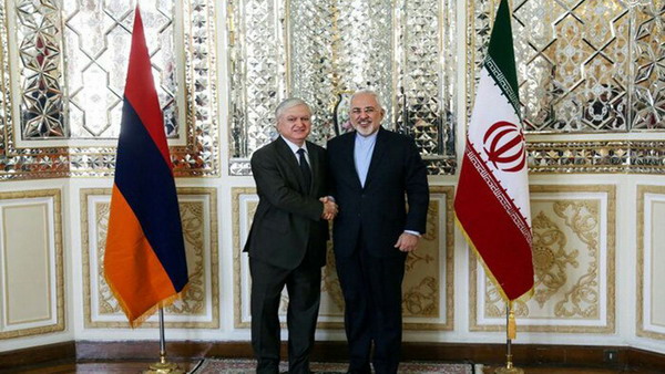 Экономика и укрепление мира в регионе: главы МИД Армении и Ирана встретились в Тегеране